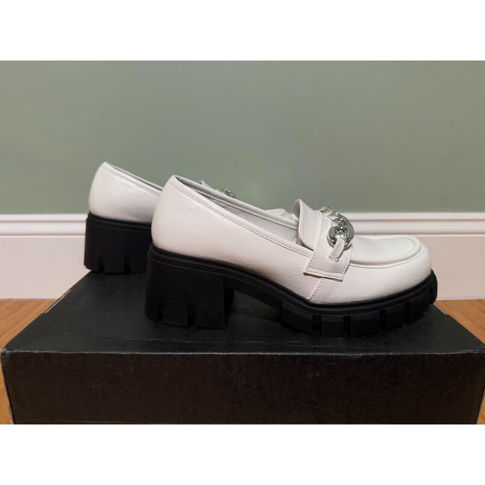 Dirty Laundry Nirvana Chunky 2.5" Heel Loafer Chain White Women's Size 7.5